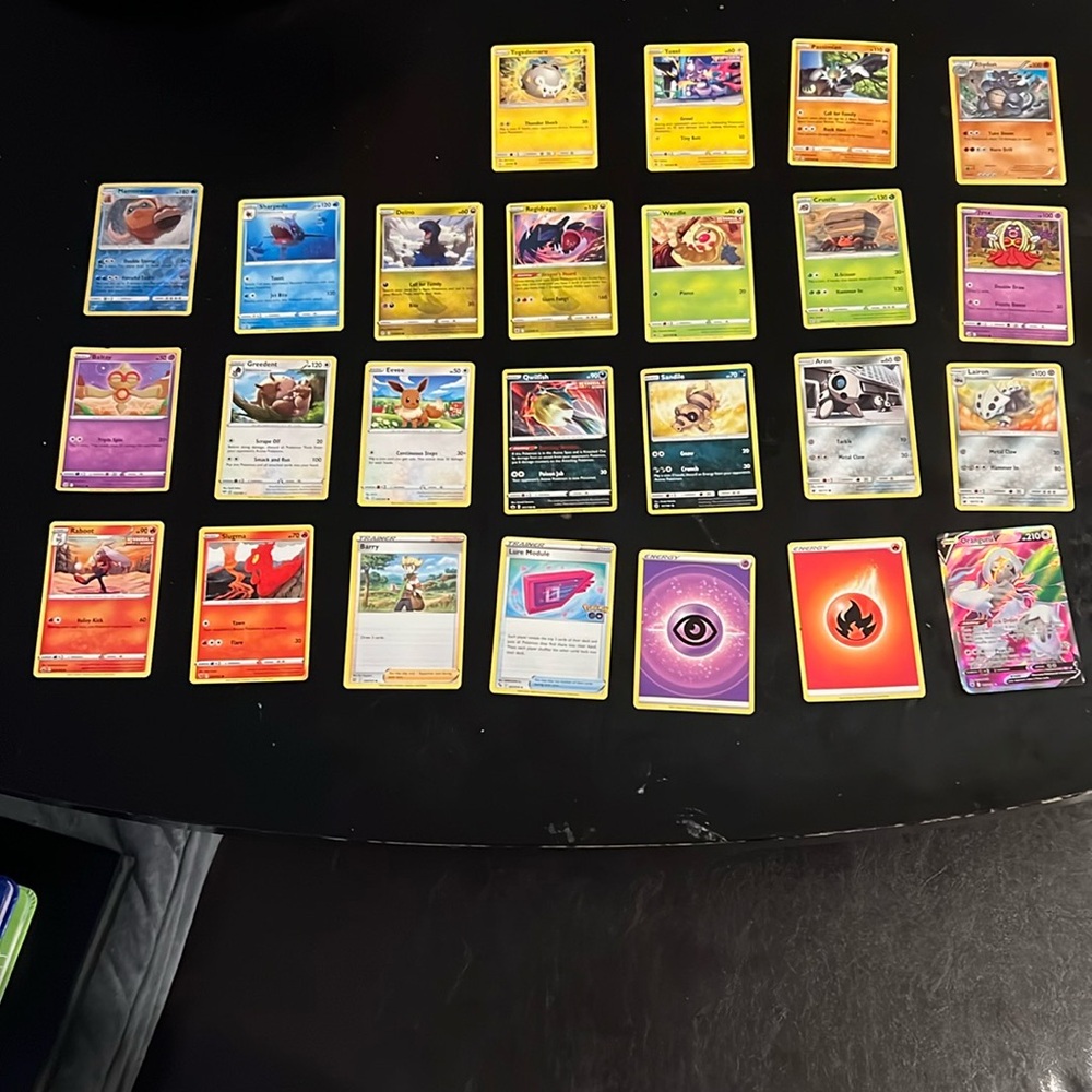 25 Pokémon cards